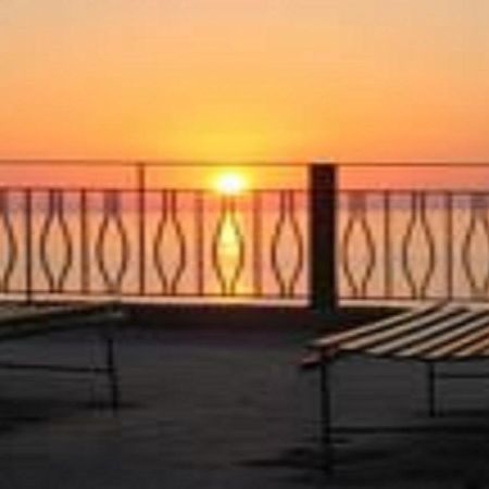Terrazza Sul Mare Gioiosa Marea Exterior foto