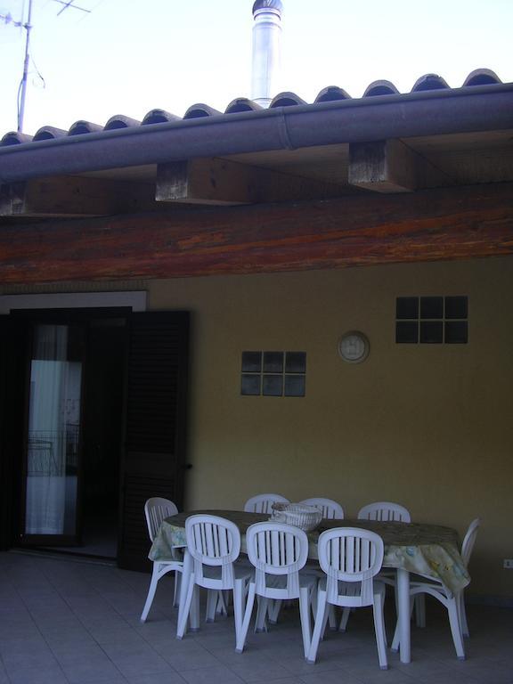 Terrazza Sul Mare Gioiosa Marea Exterior foto