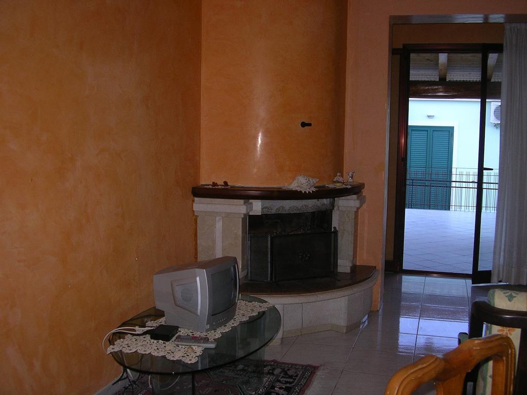 Terrazza Sul Mare Gioiosa Marea Exterior foto